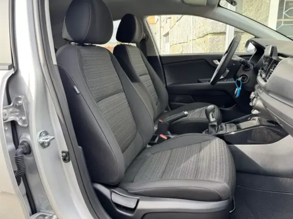 Kia Stonic 2025 - 21250 EUR, 54 km - AUTO.MOTO.pt - 54km - foto 21 de 21