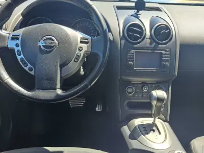 Nissan Qashqai 2010 - 7950 EUR, 328682 km - 328682km - foto 12 de 42