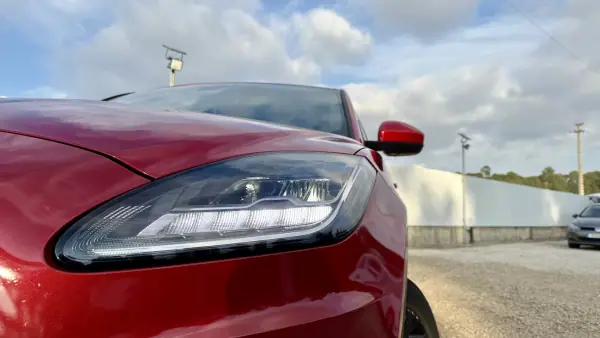 Jaguar E-Pace 2019 - 24500 EUR, 164000 km - AUTO.MOTO.pt - 164000km - foto 2 de 64