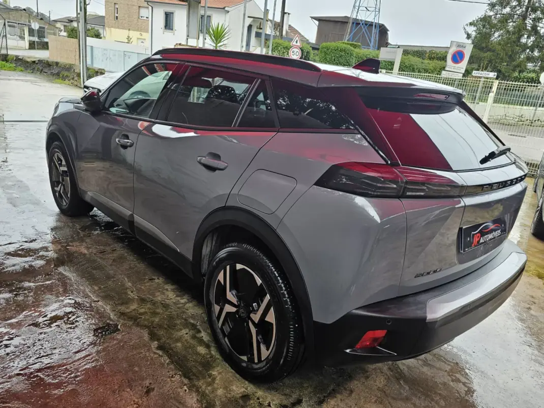 Peugeot 2008 2023 - 22999 EUR, 119000 km - AUTO.MOTO.pt - 119000km - foto 5 de 21