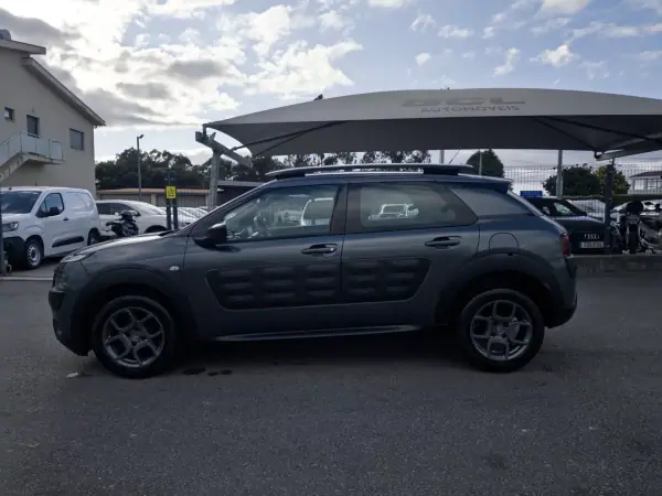 Citroën C4 Cactus 2016 - 12990 EUR, 161000 km - 161000km - foto 4 de 35