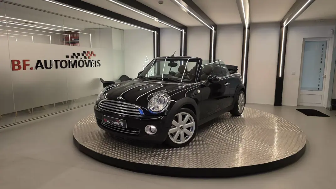 MINI Cooper 2010 - 9900 EUR, 144067 km - AUTO.MOTO.pt - 144067km - foto 12 de 56