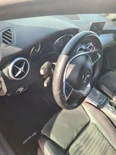 Mercedes-Benz CLA 220 2017 - 22750 EUR, 218000 km - foto 6 de 12