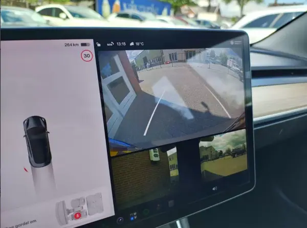 Tesla Model 3 2019 - 22900 EUR, 224000 km - AUTO.MOTO.pt - 224000km - foto 24 de 26
