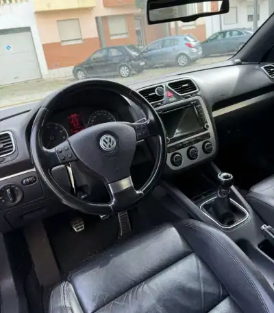 Volkswagen EOS 2009 - 11250 EUR, 120000 km - AUTO.MOTO.pt - 120000km - foto 11 de 11