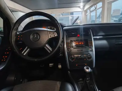 Mercedes-Benz B 200 2005 - 7250 EUR, 226300 km - AUTO.MOTO.pt - 226300km - foto 32 de 33