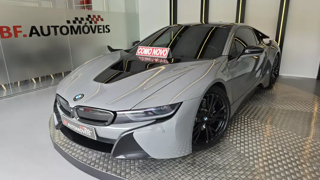 BMW i8 2015 - 62500 EUR, 132830 km - 132830km - foto 5 de 50