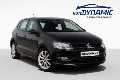 Volkswagen Polo 2010 - 6900 EUR, 167587 km - AUTO.MOTO.pt - 167587km - foto 2 de 13
