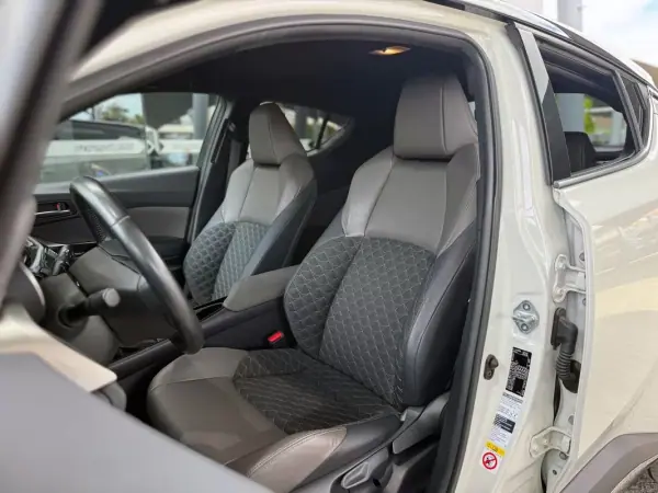 Toyota C-HR 2020 - 24400 EUR, 57145 km - AUTO.MOTO.pt - 57145km - foto 30 de 40