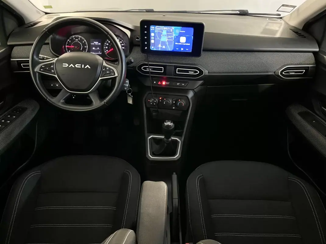 Dacia Jogger 2023 - 14950 EUR, 107000 km - AUTO.MOTO.pt - 107000km - foto 30 de 33