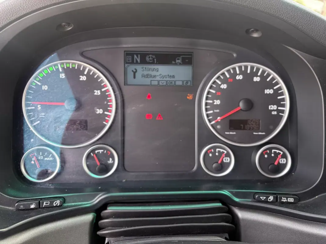 Man 2016 - 33000 EUR, 500000 km - AUTO.MOTO.pt - 500000km - foto 17 de 19