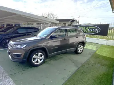 Jeep Compass 2017 - 16500 EUR, 93763 km - AUTO.MOTO.pt - 93763km - foto 3 de 14