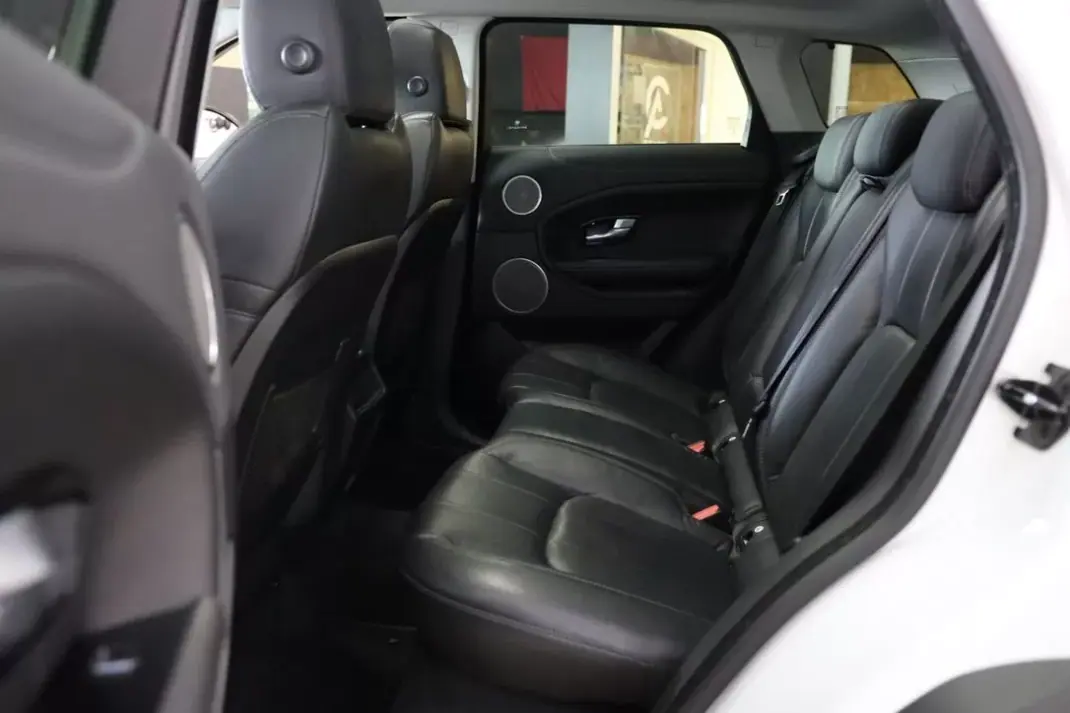 Land Rover Range Rover Evoque 2016 - 26900 EUR, 77152 km - AUTO.MOTO.pt - 77152km - foto 16 de 28