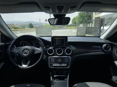Mercedes-Benz CLA 180 2017 - 17500 EUR, 206000 km - AUTO.MOTO.pt - 206000km - foto 32 de 51
