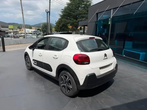 Citroën C3 2022 - 15300 EUR, 150000 km - AUTO.MOTO.pt - 150000km - foto 4 de 8