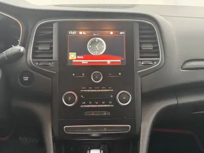 Renault Mégane 2019 - 15990 EUR, 111900 km - 111900km - foto 26 de 28
