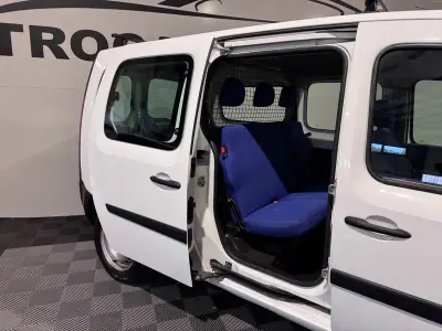 Renault Kangoo 2016 - 10900 EUR, 255000 km - AUTO.MOTO.pt - 255000km - foto 11 de 28