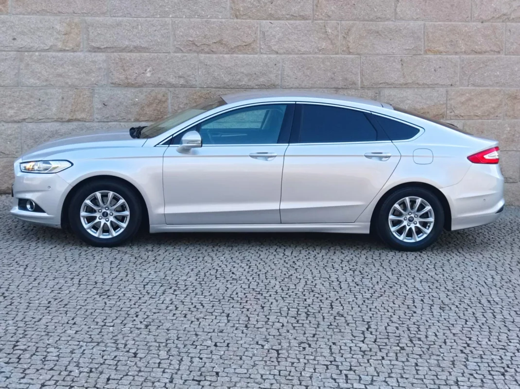 Ford Mondeo 2017 - 12490 EUR, 173000 km - AUTO.MOTO.pt - 173000km - foto 8 de 17