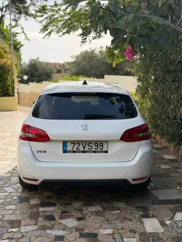 Peugeot 308 SW 2015 - 13900 EUR, 171684 km - AUTO.MOTO.pt - 171684km - foto 7 de 8