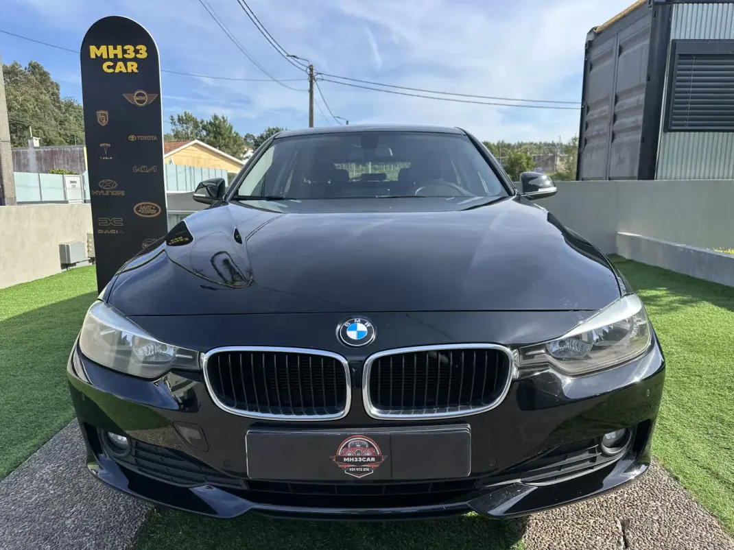 BMW 320 2013 - 12900 EUR, 228000 km - 228000km - foto 8 de 57