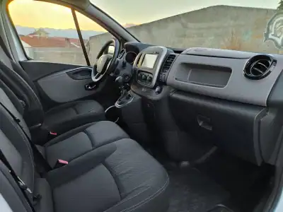 Renault Trafic 1.6DCi L1H1 2016 - 11965 EUR, 266000 km - AUTO.MOTO.pt - 266000km - foto 8 de 13