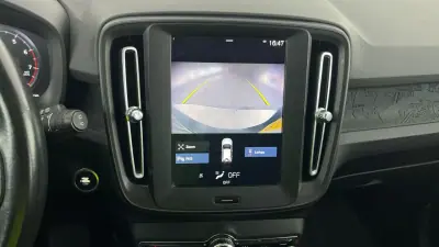 Volvo XC 40 2019 - 22000 EUR, 105021 km - AUTO.MOTO.pt - 105021km - foto 8 de 13