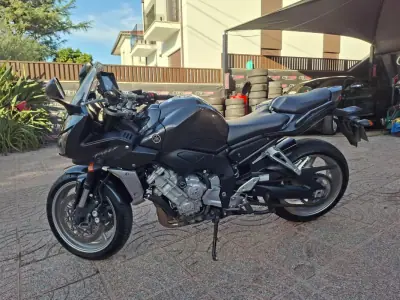 Yamaha FZ 6 R 2010 - 6000 EUR, 21000 km - 21000km - foto 2 de 12