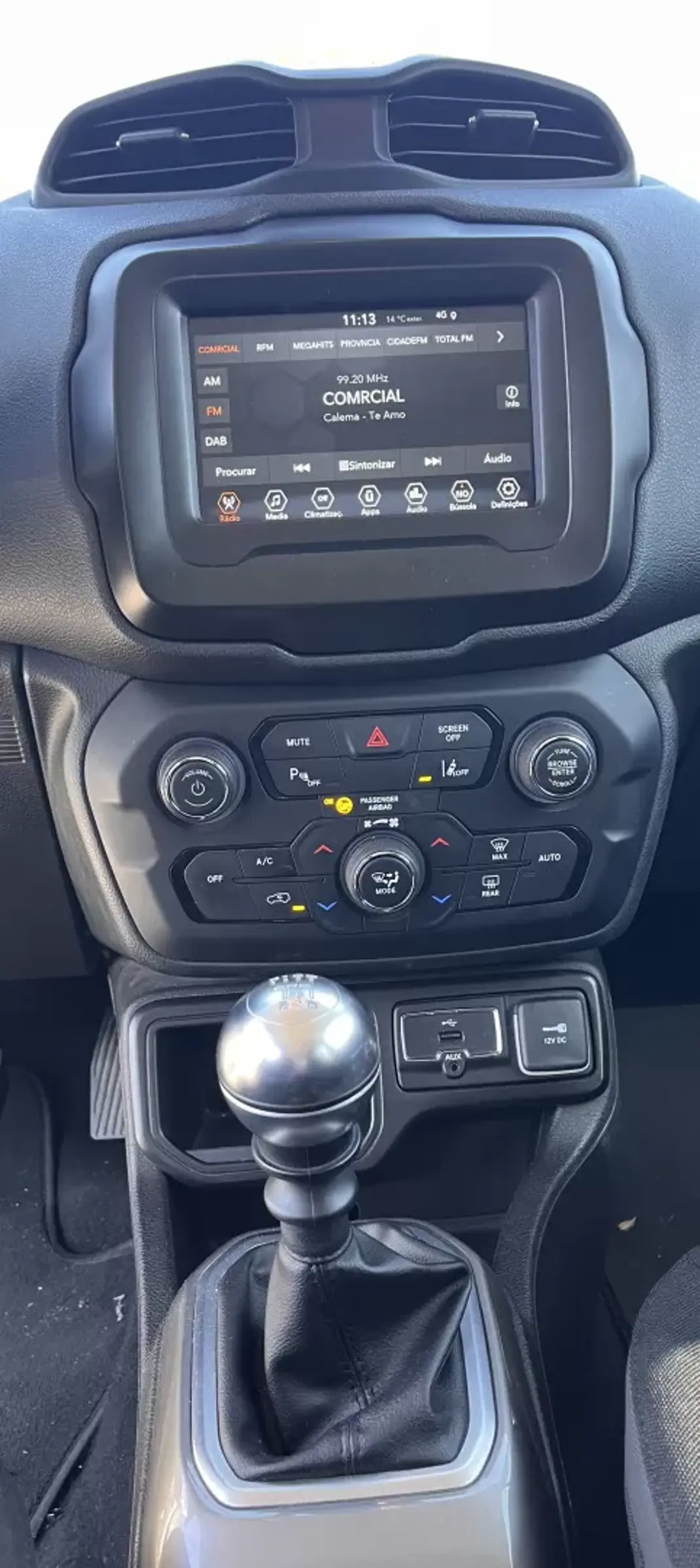Jeep Renegade 2022 - 18500 EUR, 82500 km - AUTO.MOTO.pt - 82500km - foto 14 de 21