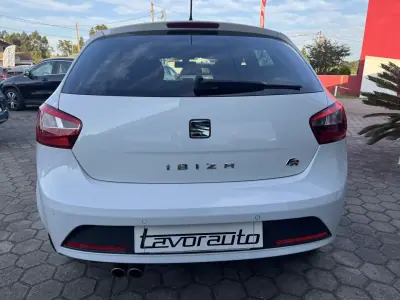 SEAT Ibiza 2014 - 11500 EUR, 93000 km - AUTO.MOTO.pt - 93000km - foto 8 de 41