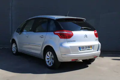 Citroën C4 Picasso 2010 - 3990 EUR, 290212 km - 290212km - foto 8 de 24