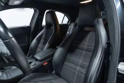 Mercedes-Benz A 180 2015 - 16950 EUR, 81000 km - AUTO.MOTO.pt - 81000km - foto 18 de 36