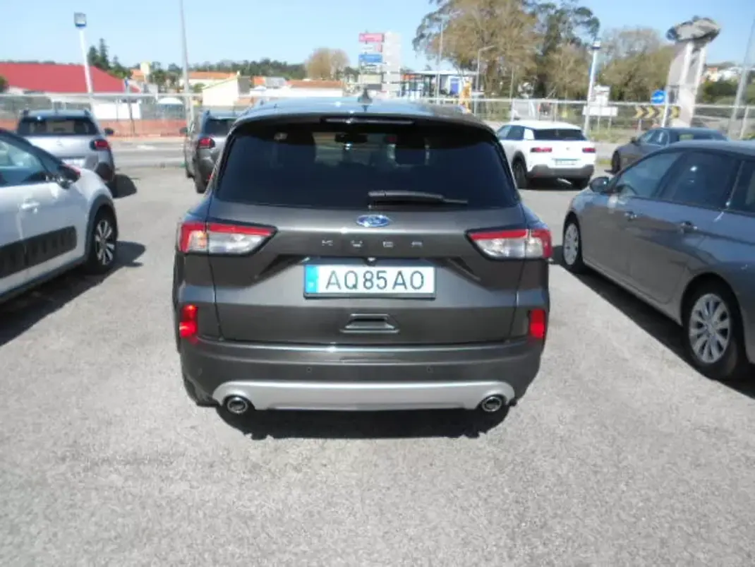Ford Kuga 2022 - 21500 EUR, 31990 km - AUTO.MOTO.pt - 31990km - foto 7 de 14