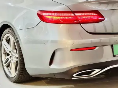 Mercedes-Benz E 220 2019 - 36750 EUR, 89000 km - AUTO.MOTO.pt - 89000km - foto 18 de 60