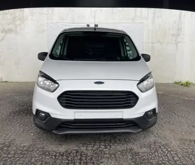 Ford Transit Courier 2022 - 15000 EUR, 51442 km - AUTO.MOTO.pt - 51442km - foto 2 de 14