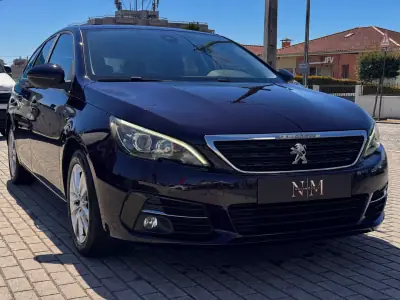 Peugeot 308 SW 2018 - 9990 EUR, 210000 km - AUTO.MOTO.pt - 210000km - foto 5 de 17