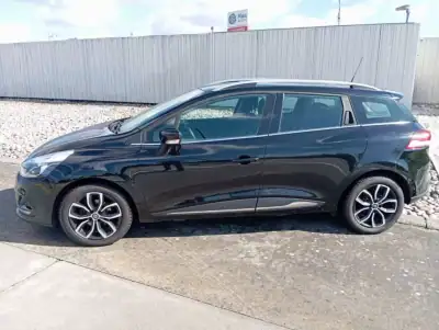 Renault Clio Sport Tourer 2019 - 9990 EUR, 186806 km - AUTO.MOTO.pt - 186806km - foto 3 de 29