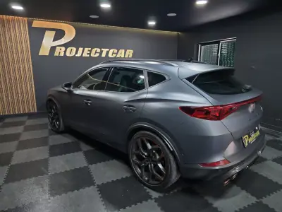 Cupra Formentor 2025 - 61900 EUR, 9500 km - AUTO.MOTO.pt - 9500km - foto 6 de 37