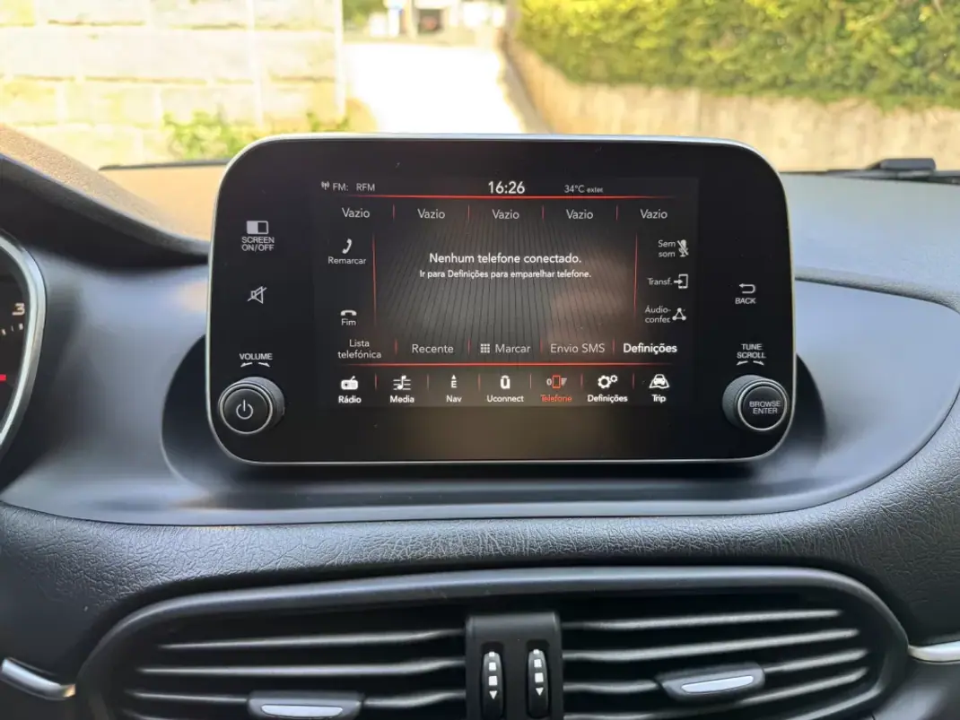 Fiat Tipo Station Wagon 2018 - 12900 EUR, 92385 km - AUTO.MOTO.pt - 92385km - foto 18 de 25