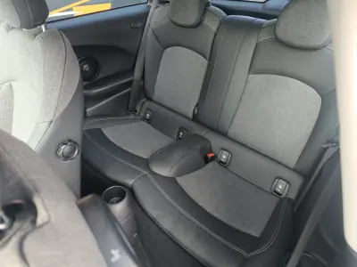 MINI Cooper S 2016 - 16000 EUR, 232000 km - AUTO.MOTO.pt - 232000km - foto 18 de 46