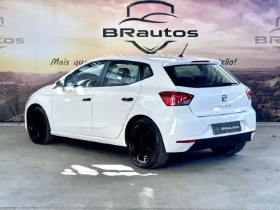 SEAT Ibiza 2020 - 12500 EUR, 116000 km - AUTO.MOTO.pt - 116000km - foto 6 de 14