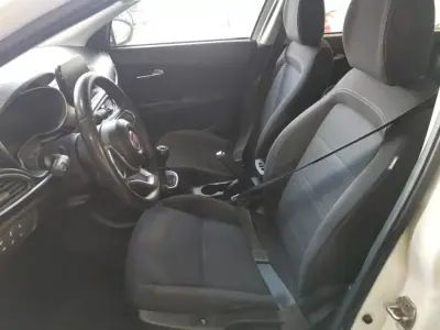 Fiat Tipo Station Wagon 2021 - 11490 EUR, 139989 km - AUTO.MOTO.pt - 139989km - foto 13 de 29