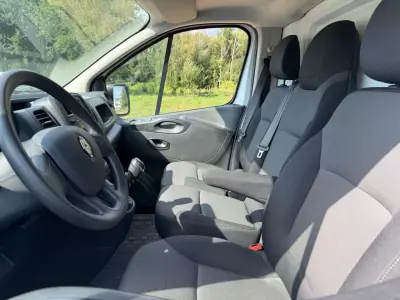 Renault Trafic 2021 - 18500 EUR, 32000 km - AUTO.MOTO.pt - 32000km - foto 9 de 12