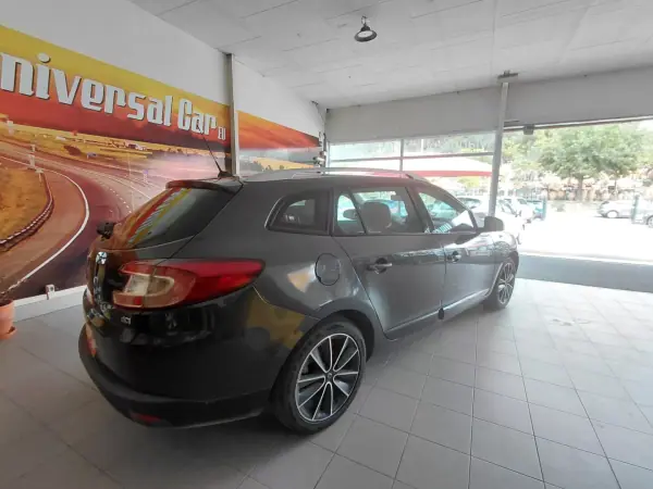 Renault Mégane Sport Tourer 2012 - 4950 EUR, 277000 km - 277000km - foto 3 de 22