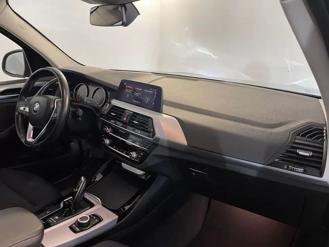 BMW X3 2019 - 26950 EUR, 142000 km - AUTO.MOTO.pt - 142000km - foto 14 de 30