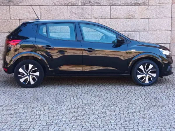 Dacia Sandero 2025 - 15990 EUR, 24500 km - AUTO.MOTO.pt - 24500km - foto 3 de 17