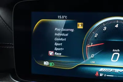 Mercedes-Benz AMG GT 2019 - 139950 EUR, 38000 km - AUTO.MOTO.pt - 38000km - foto 36 de 59