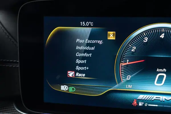 Mercedes-Benz AMG GT 2019 - 134950 EUR, 38000 km - AUTO.MOTO.pt - 38000km - foto 36 de 59