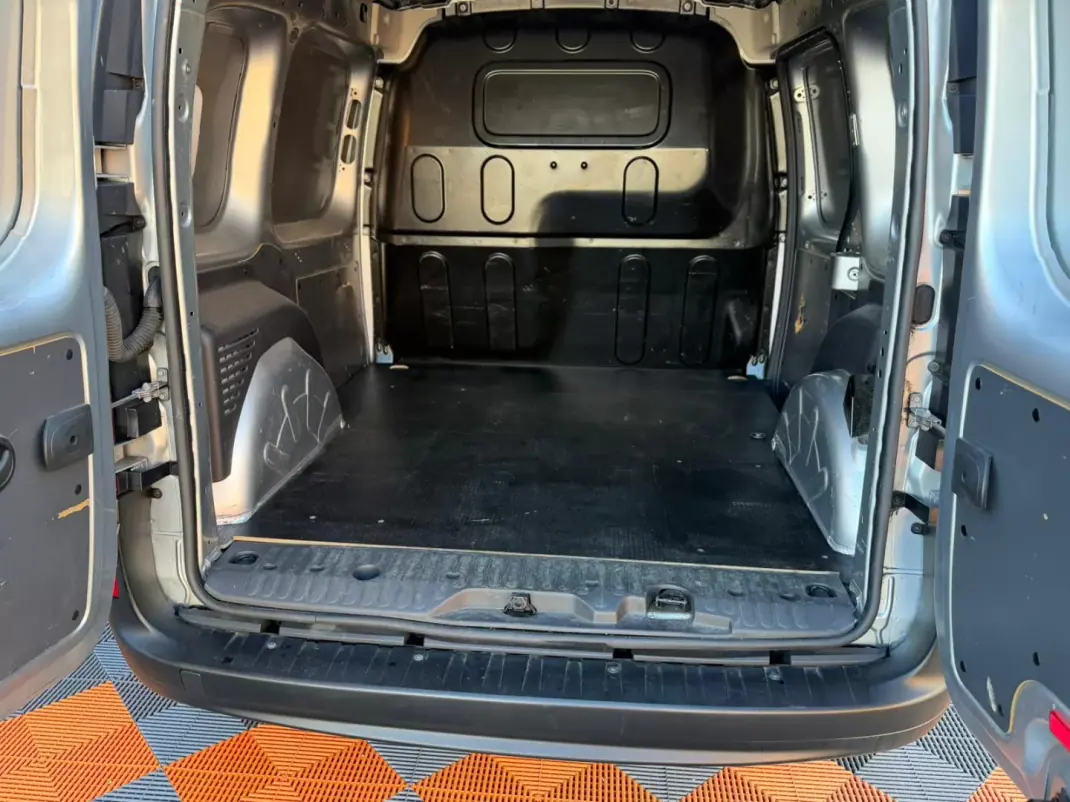 Mercedes-Benz Citan 109 cdi longa c/iva 2019 - 11900 EUR, 153847 km - AUTO.MOTO.pt - 153847km - foto 11 de 13