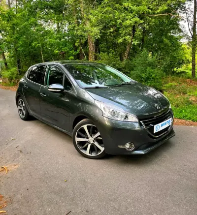 Peugeot 208 2012 - 124000km