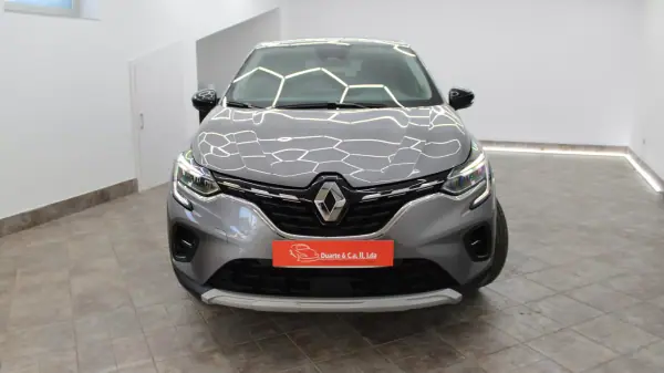 Renault Captur 2024 — photo 3 of 23